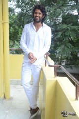 Vijay Deverakonda Interview About Pelli Choopulu Movie